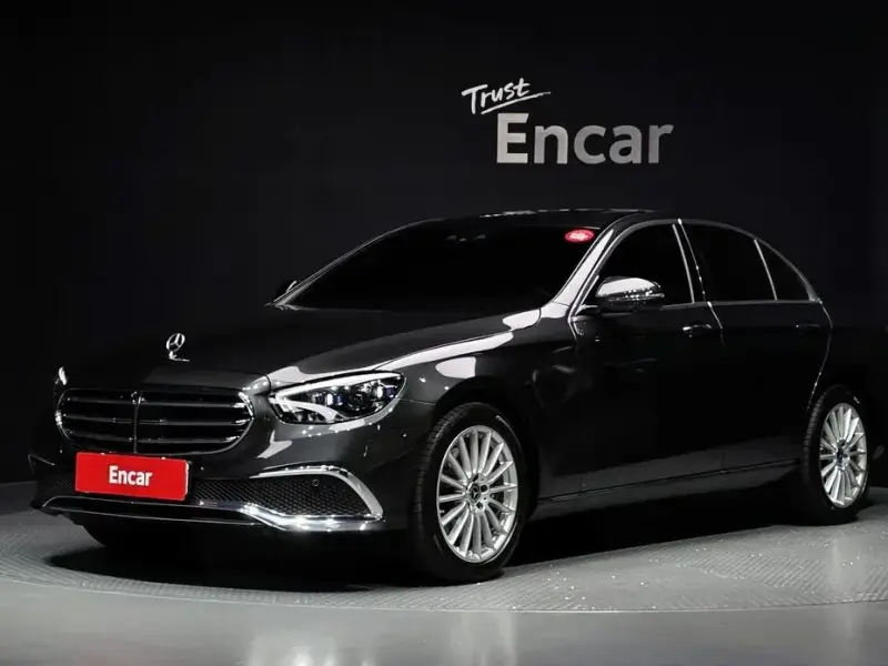 2023 Mercedes-Benz E-Класс с пробегом 13 476 км