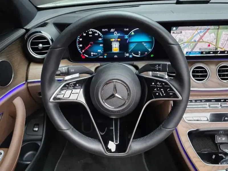 2022 Mercedes-Benz E-Класс с пробегом 21 073 км