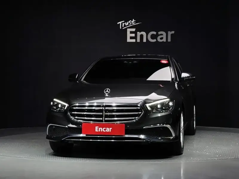 2023 Mercedes-Benz E-Класс с пробегом 13 476 км