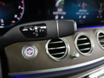 2023 Mercedes-Benz E-Класс с пробегом 13 476 км