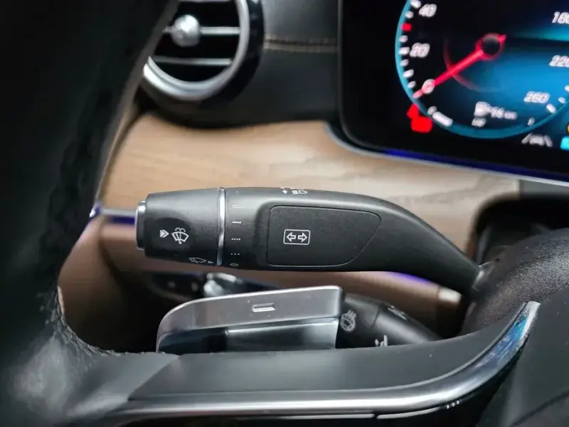 2022 Mercedes-Benz E-Класс с пробегом 21 073 км