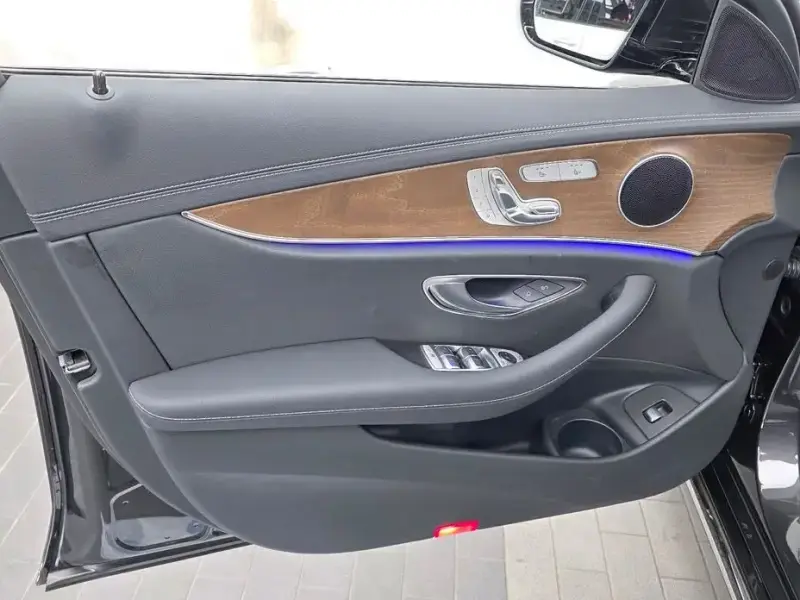 2023 Mercedes-Benz E-Класс с пробегом 13 476 км