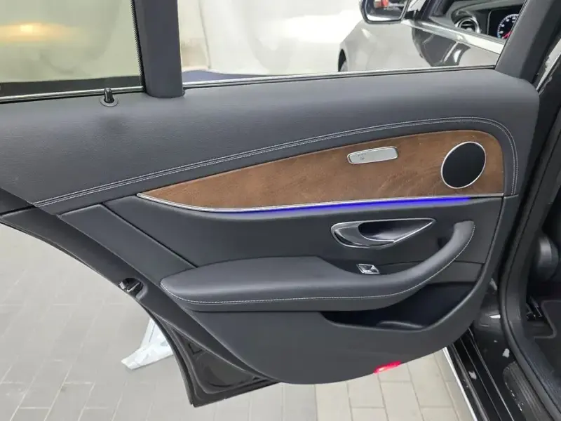 2023 Mercedes-Benz E-Класс с пробегом 13 476 км
