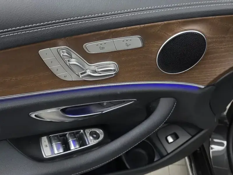 2023 Mercedes-Benz E-Класс с пробегом 13 476 км