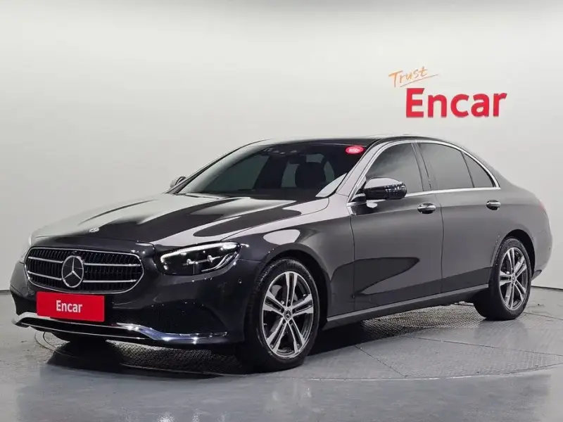 2023 Mercedes-Benz E-Класс с пробегом 16 670 км