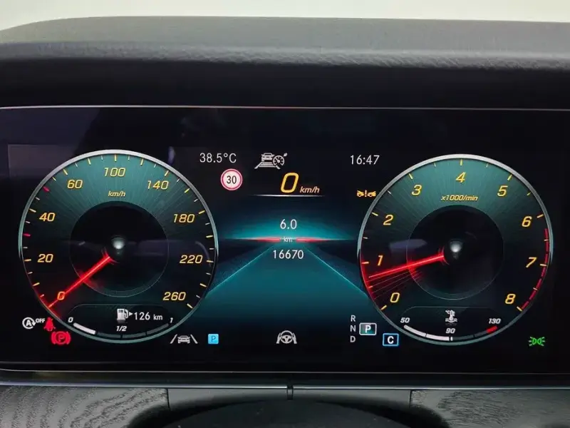2023 Mercedes-Benz E-Класс с пробегом 16 670 км