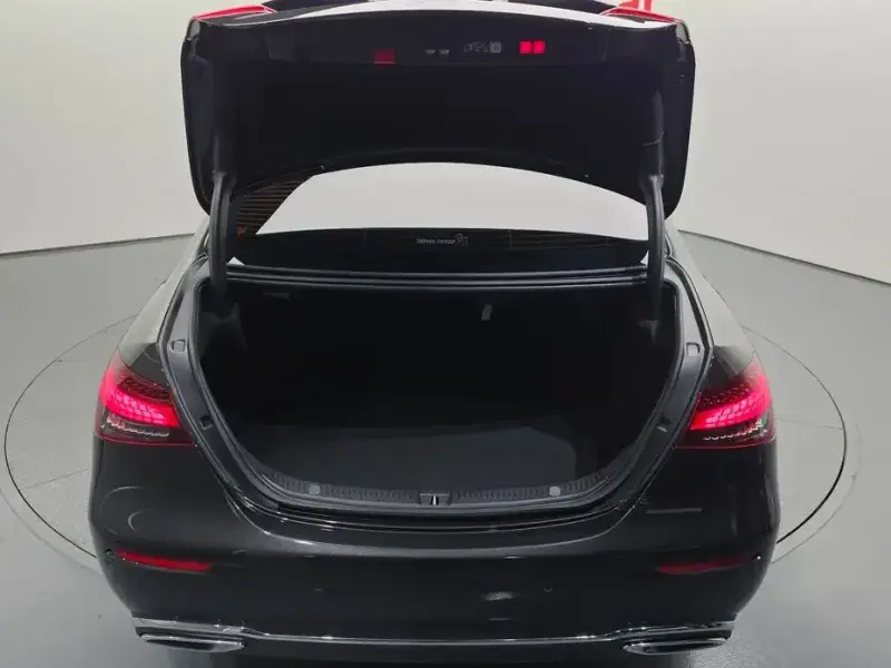 2023 Mercedes-Benz E-Класс с пробегом 16 670 км