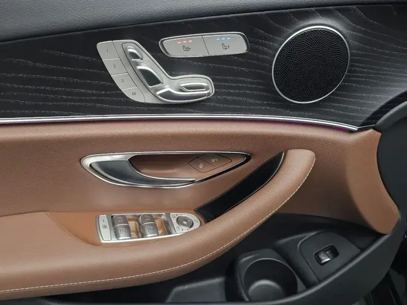 2023 Mercedes-Benz E-Класс с пробегом 16 670 км