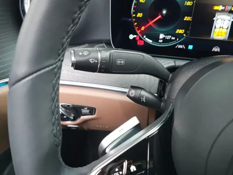 2023 Mercedes-Benz E-Класс с пробегом 16 670 км