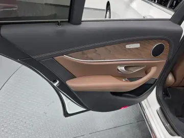 2023 Mercedes-Benz E-Класс с пробегом 47 849 км