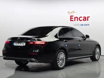 2023 Mercedes-Benz E-Класс с пробегом 20 721 км