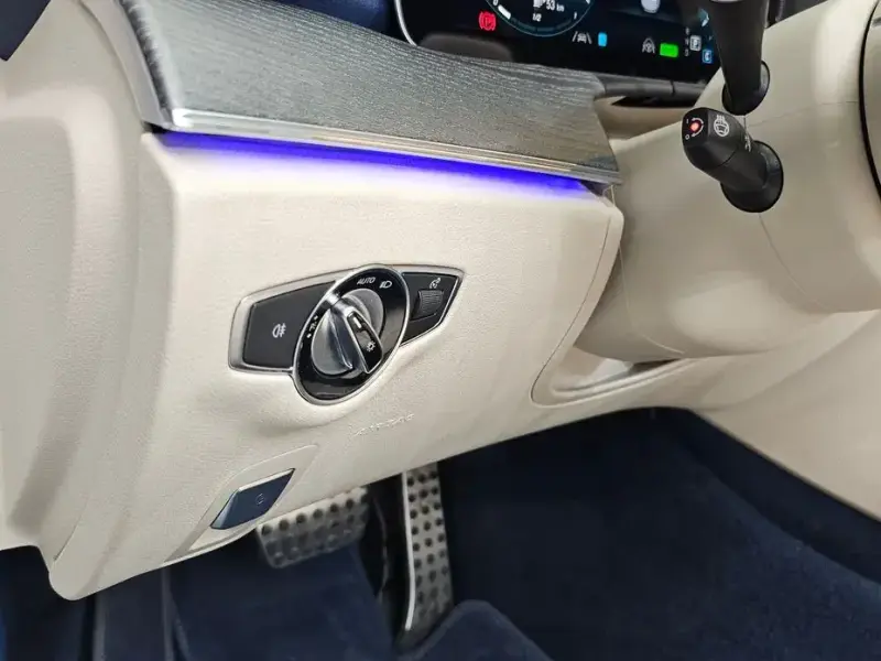 2023 Mercedes-Benz E-Класс с пробегом 18 705 км