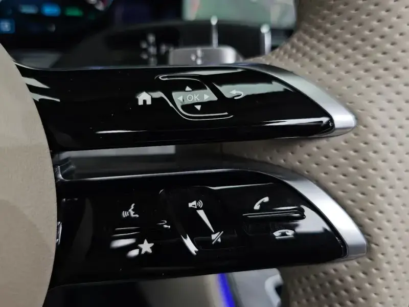 2023 Mercedes-Benz E-Класс с пробегом 18 705 км