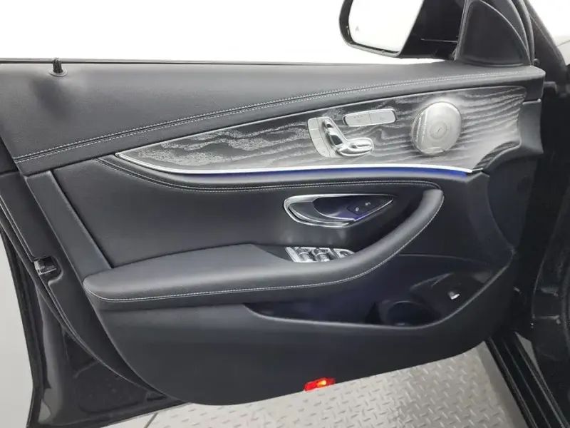 2023 Mercedes-Benz E-Класс с пробегом 41 491 км