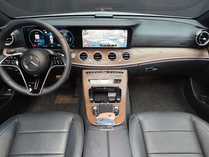 2022 Mercedes-Benz E-Класс с пробегом 28 246 км