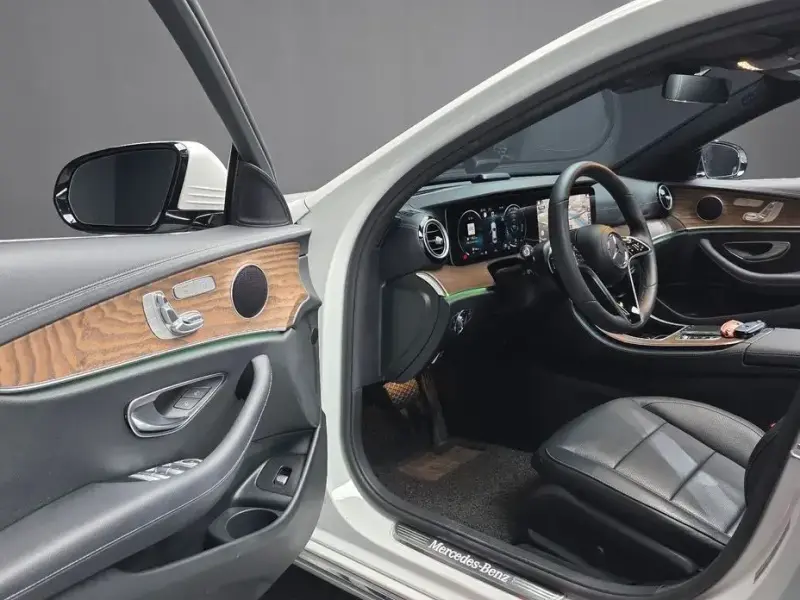 2022 Mercedes-Benz E-Класс с пробегом 28 246 км
