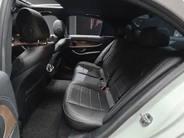 2022 Mercedes-Benz E-Класс с пробегом 28 246 км