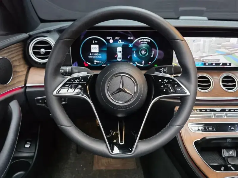 2022 Mercedes-Benz E-Класс с пробегом 28 246 км