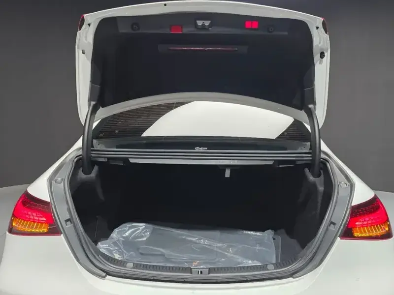 2022 Mercedes-Benz E-Класс с пробегом 28 246 км