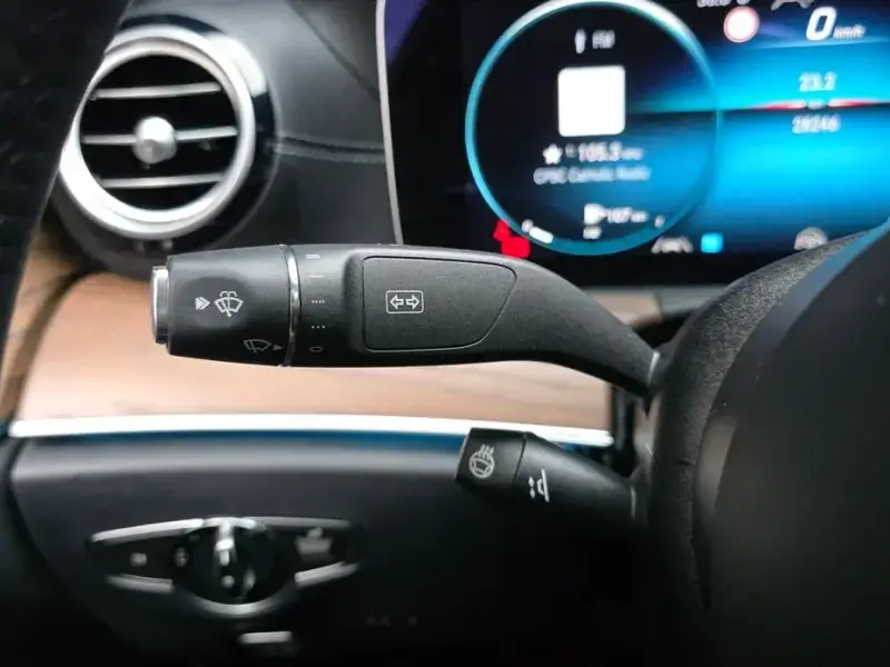 2022 Mercedes-Benz E-Класс с пробегом 28 246 км