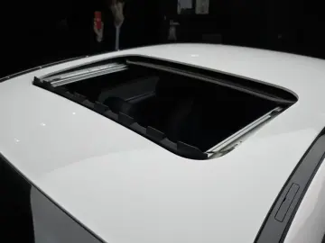2022 Mercedes-Benz E-Класс с пробегом 28 246 км
