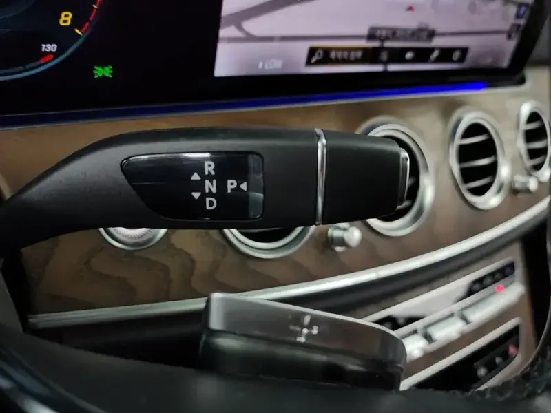 2021 Mercedes-Benz E-Класс с пробегом 61 354 км