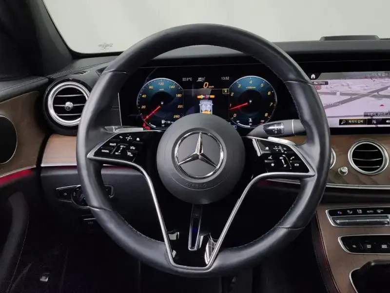 2021 Mercedes-Benz E-Класс с пробегом 61 354 км