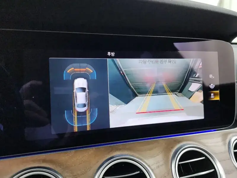 2021 Mercedes-Benz E-Класс с пробегом 61 354 км