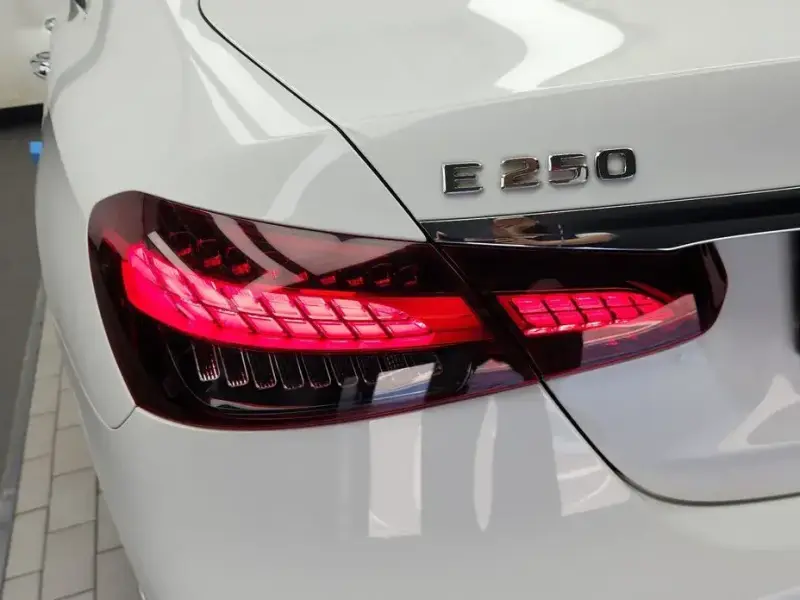 2021 Mercedes-Benz E-Класс с пробегом 61 354 км