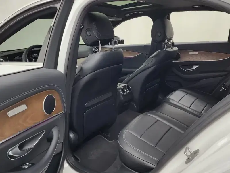 2021 Mercedes-Benz E-Класс с пробегом 61 354 км