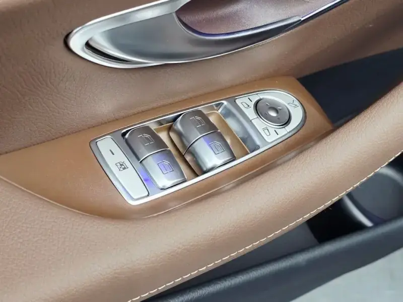 2023 Mercedes-Benz E-Класс с пробегом 1 500 км