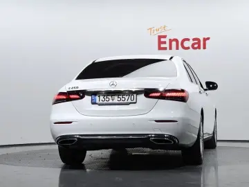 2022 Mercedes-Benz E-Класс с пробегом 100 117 км