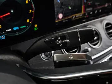 2022 Mercedes-Benz E-Класс с пробегом 44 148 км