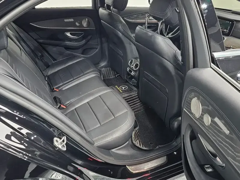 2022 Mercedes-Benz E-Класс с пробегом 44 148 км