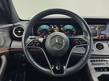 2022 Mercedes-Benz E-Класс с пробегом 44 148 км