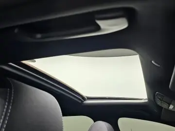 2022 Mercedes-Benz E-Класс с пробегом 44 148 км