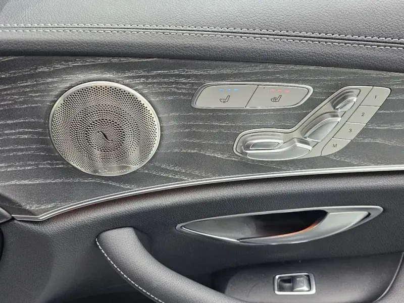 2022 Mercedes-Benz E-Класс с пробегом 44 148 км