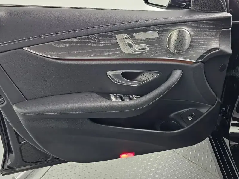 2022 Mercedes-Benz E-Класс с пробегом 44 148 км