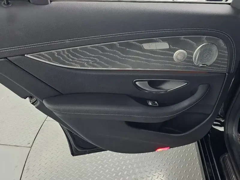 2022 Mercedes-Benz E-Класс с пробегом 44 148 км