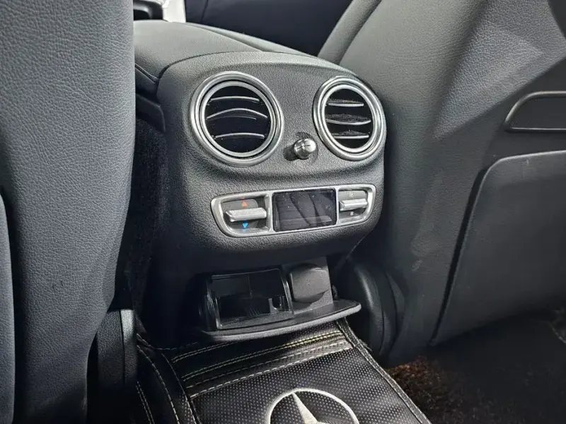 2022 Mercedes-Benz E-Класс с пробегом 44 148 км