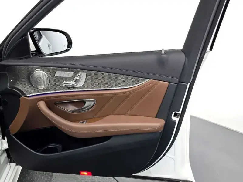 2021 Mercedes-Benz E-Класс с пробегом 67 259 км