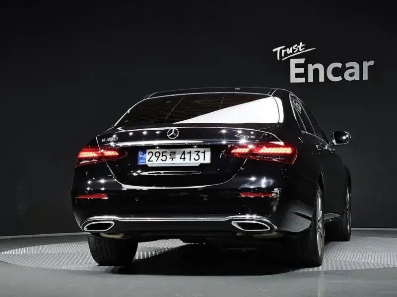 2023 Mercedes-Benz E-Класс с пробегом 57 057 км