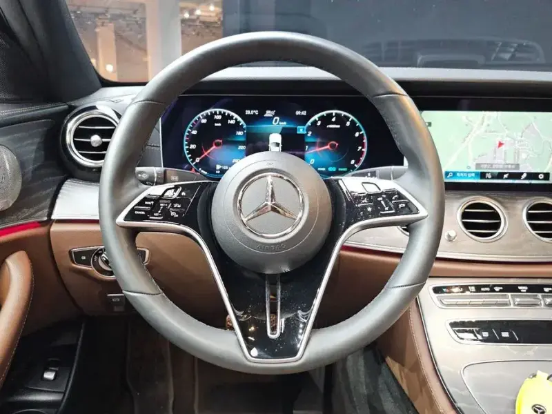 2023 Mercedes-Benz E-Класс с пробегом 57 057 км