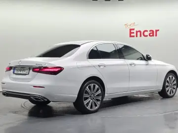 2023 Mercedes-Benz E-Класс с пробегом 27 692 км