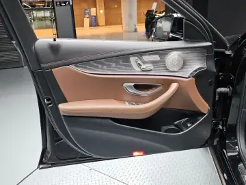 2023 Mercedes-Benz E-Класс с пробегом 57 057 км