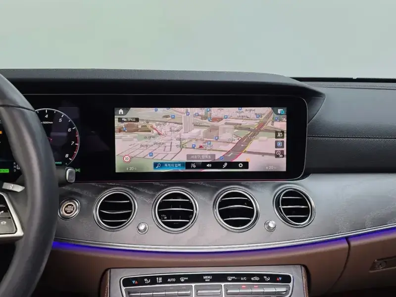 2023 Mercedes-Benz E-Класс с пробегом 27 692 км