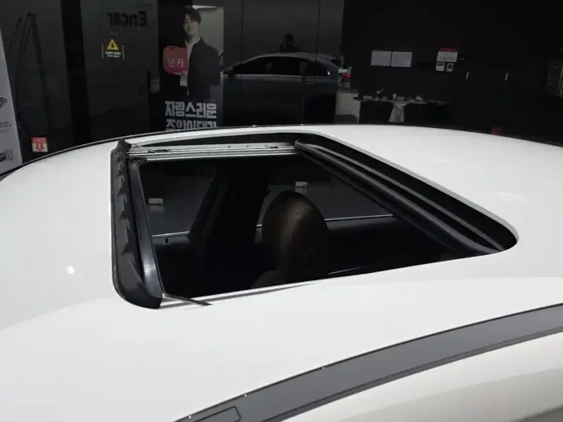 2023 Mercedes-Benz E-Класс с пробегом 27 692 км
