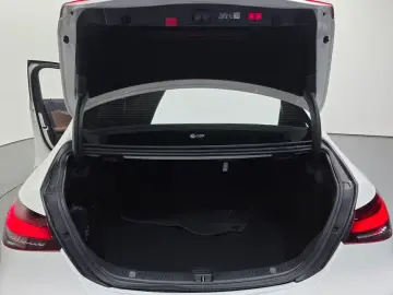 2023 Mercedes-Benz E-Класс с пробегом 27 692 км