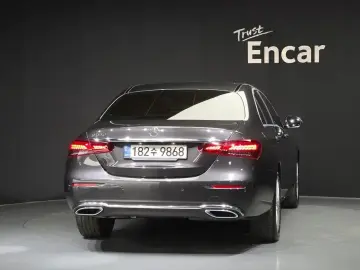 2021 Mercedes-Benz E-Класс с пробегом 33 936 км