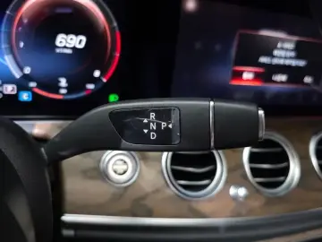 2021 Mercedes-Benz E-Класс с пробегом 33 936 км